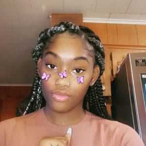 Meet your Posher, Jakayla